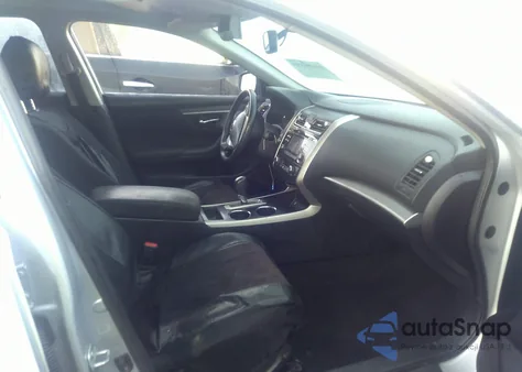 2015 Nissan Altima 2.5 Sv z USA, uszkodzony, nr VIN 1N4AL3AP7FC195164